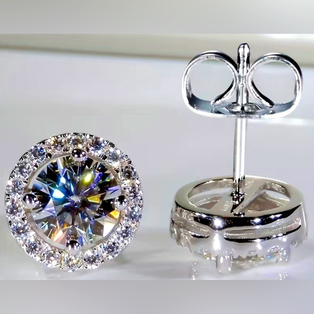 NWT WHITE ZIRCON STUD EARRINGS